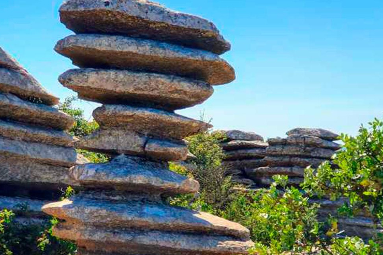 Von Malaga aus: Caminito del Rey &amp; Antequera: Dolmen, Alcazaba und freie ZeitCaminito del Rey und Antequera mit geführter Besichtigung der Alcazaba ab Malaga Zentrum