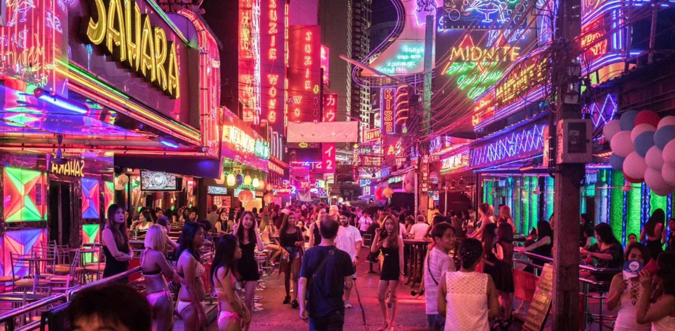 Bangkok: Soi Cowboy, Nana, Soi 11, Dachterrassen, Clubs & Go-Go-Bars
