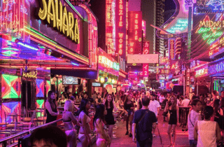 Bangkok: Soi Cowboy, Nana, Soi 11, Dachterrassen, Clubs und Go-Go-Bars