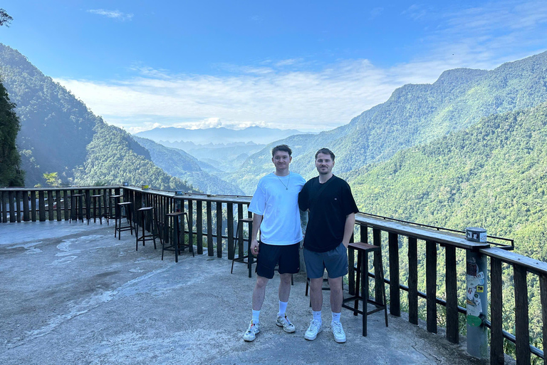 Giro di Ha Giang: Tour di 4 giorni in moto a guida autonoma - SENZA BUS