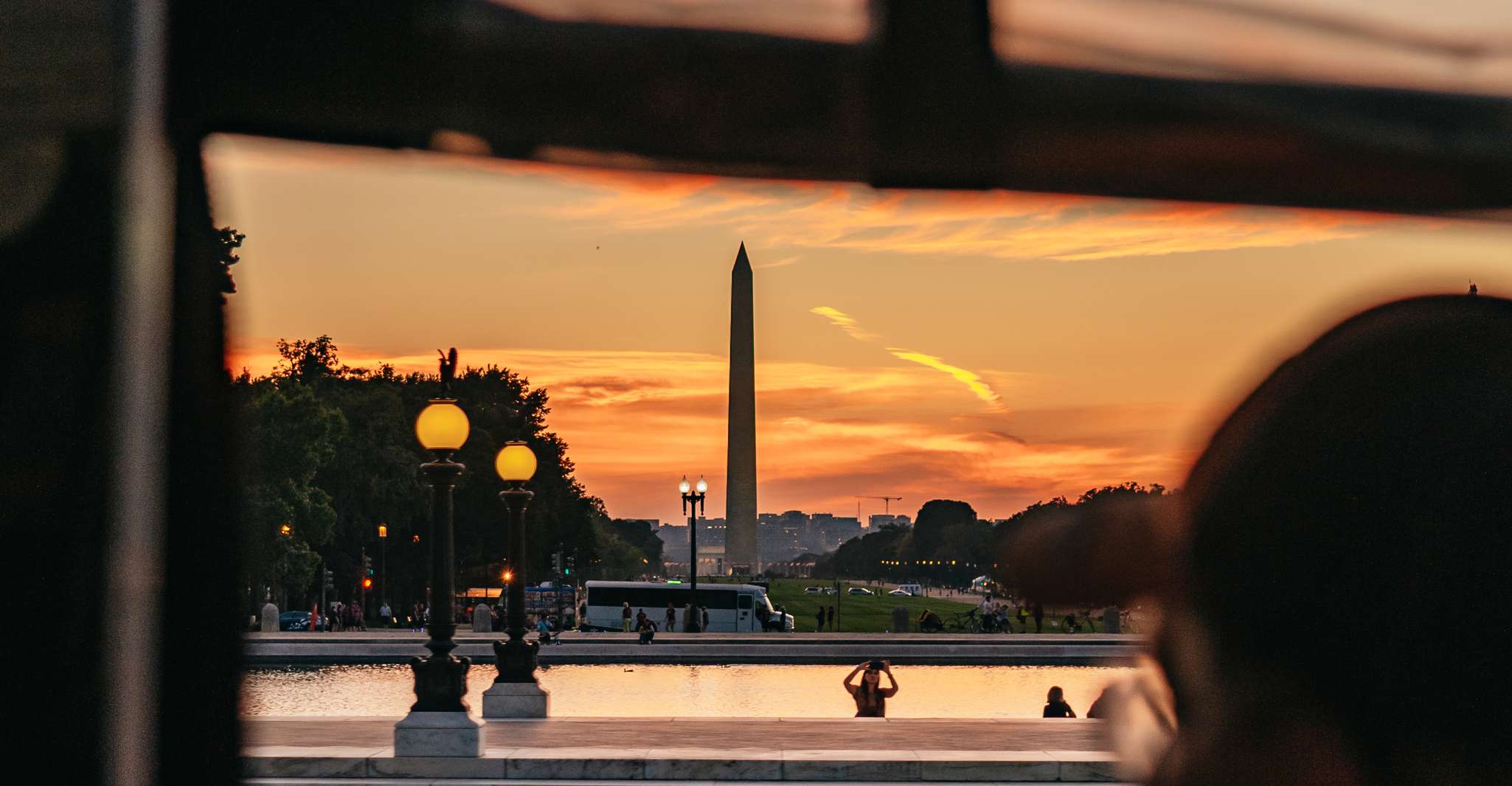 Washington DC, Monuments by Moonlight Nighttime Trolley Tour - Hizvo