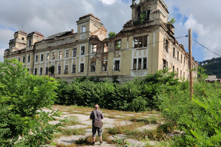 Abandoned buildings of Sarajevo - Half day tour