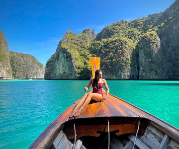 Phi Phi : 7 Island Snorkeling & Sunset Tour by Longtail Boat