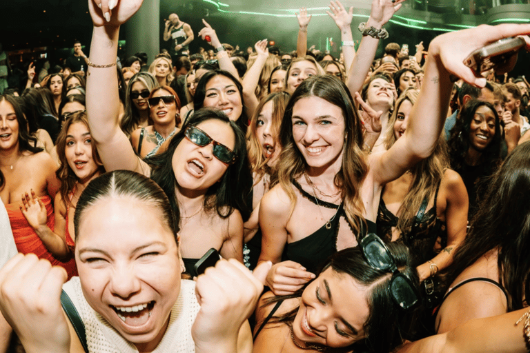 Ibiza: Sunset Boat Party, Club Entry & O Beach (2-Day Pass)