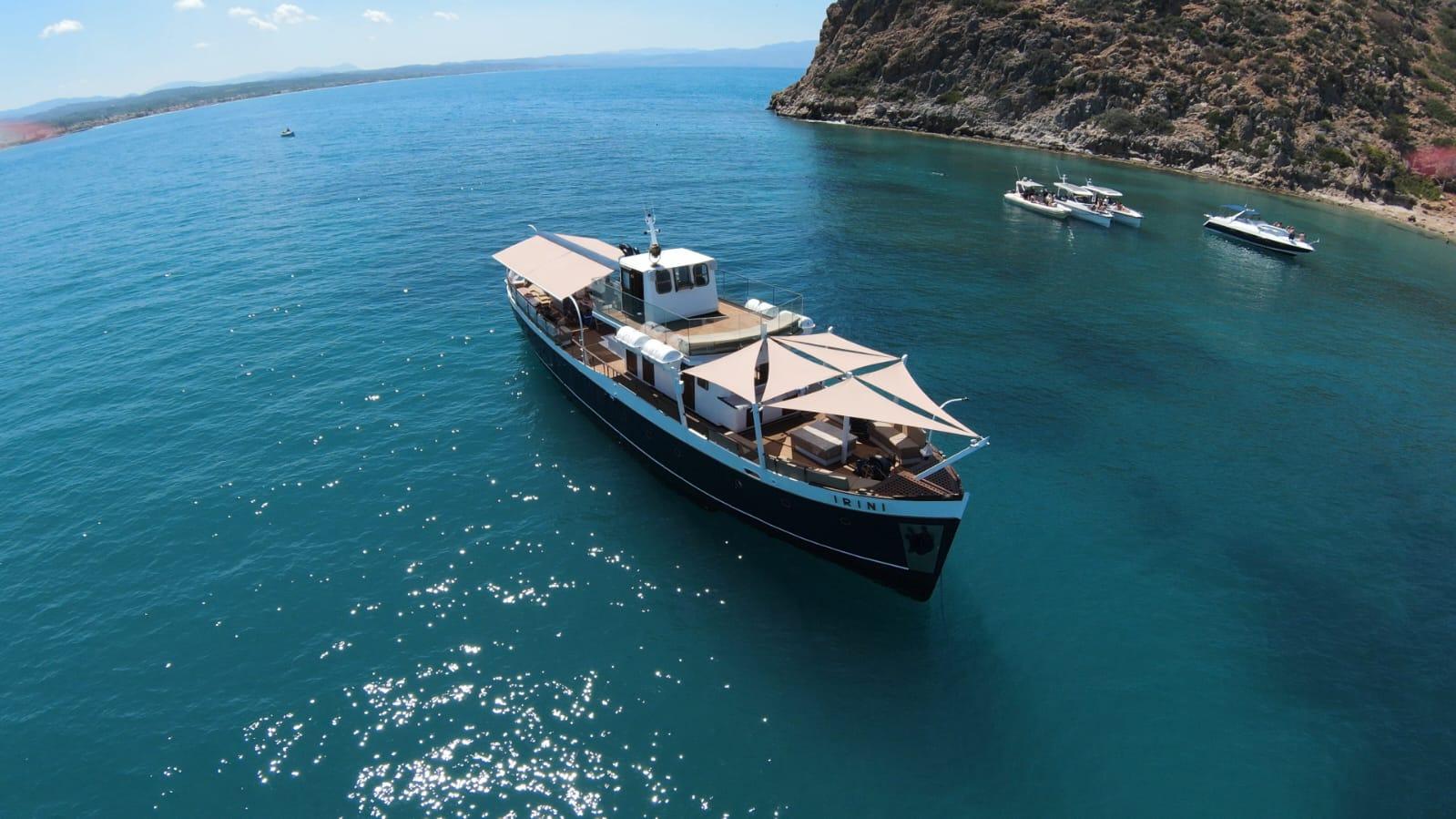 Chania: Irini Luxus-Motoryacht, halbprivate Kreuzfahrten