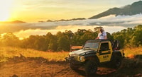 Kintamani Sunrise Jeep Tour en bezoek de drijvende tempel - Housity