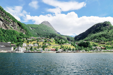 Geiranger Fjord Tour from Hellesylt (2 hours in Geiranger)