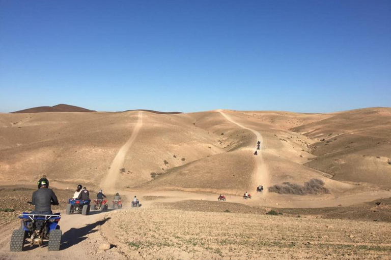 Aventura emocionante: 2 horas de quadriciclo no deserto de Agafay