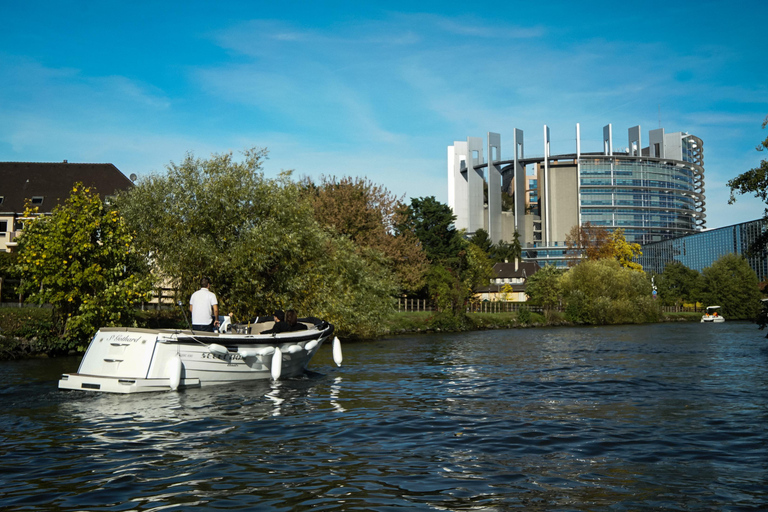 Strasbourg: Private City Sightseeing Boat Tour 2-Hour Cruise