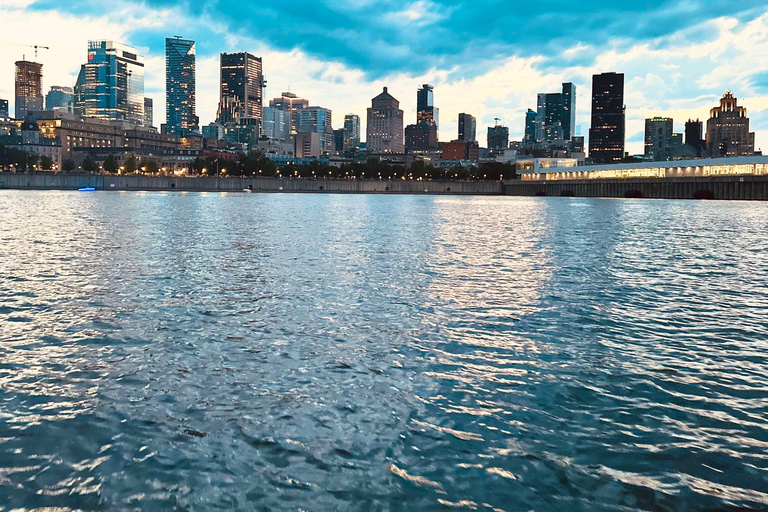 The Ultimate Montreal Boat Tour –Apéro Edition (1hrs)