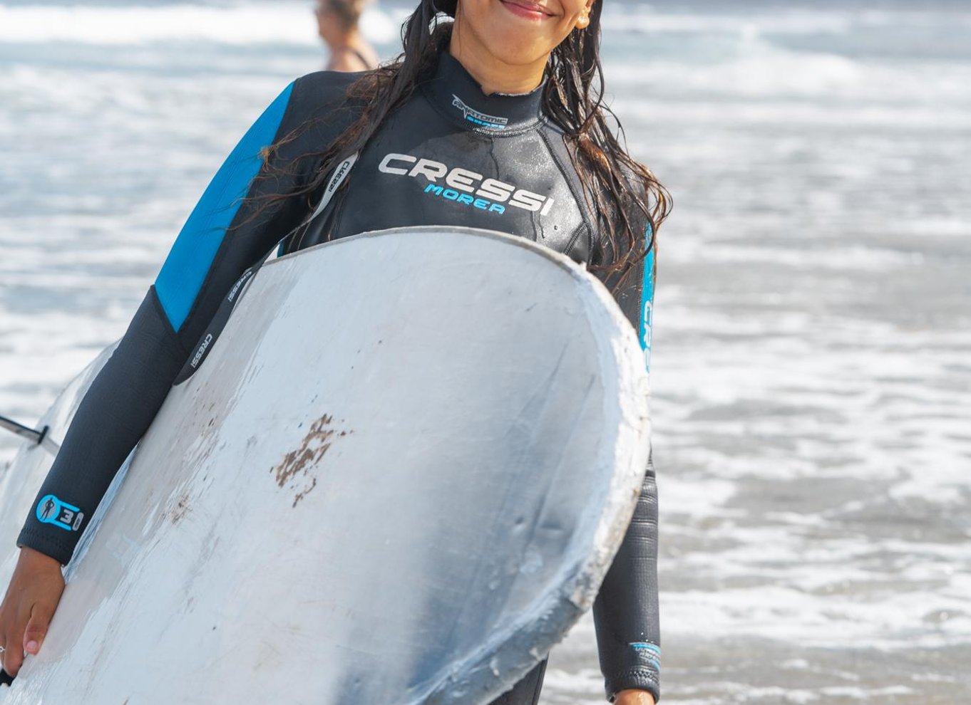 Surflektion i Famara med afhentning og video