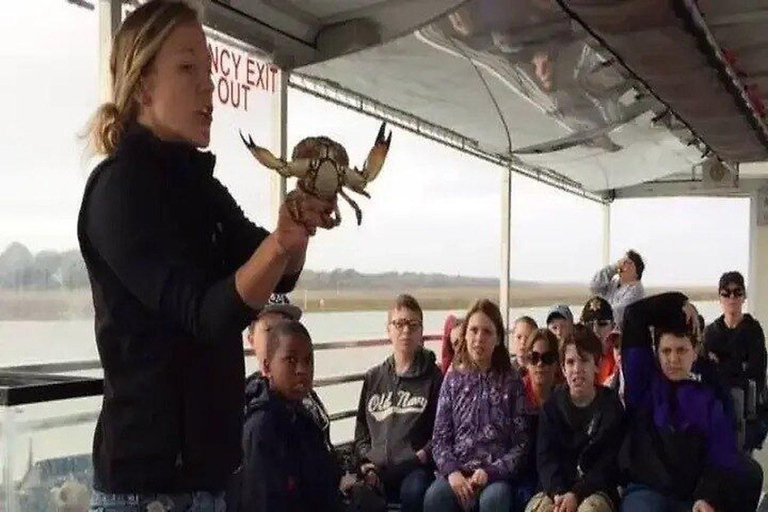 Charleston: Blue Crabbing Excursion with Crab Boil