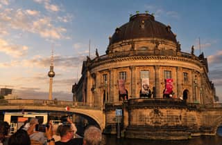 Berlin: Samstagabend Brückenfahrt