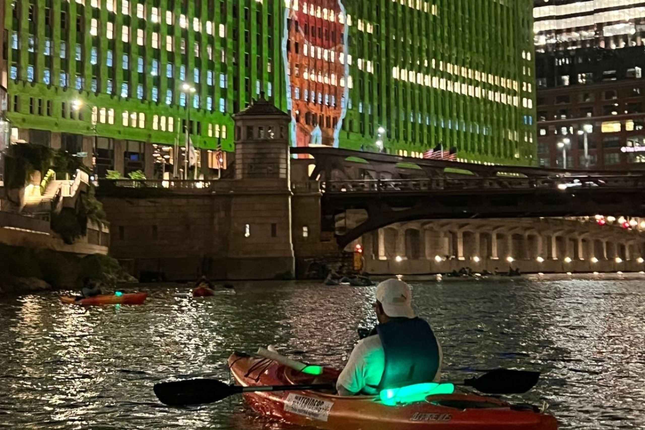 LINE旅遊：旅遊行程規劃一站完成, 預訂住宿機票再拿折扣優惠