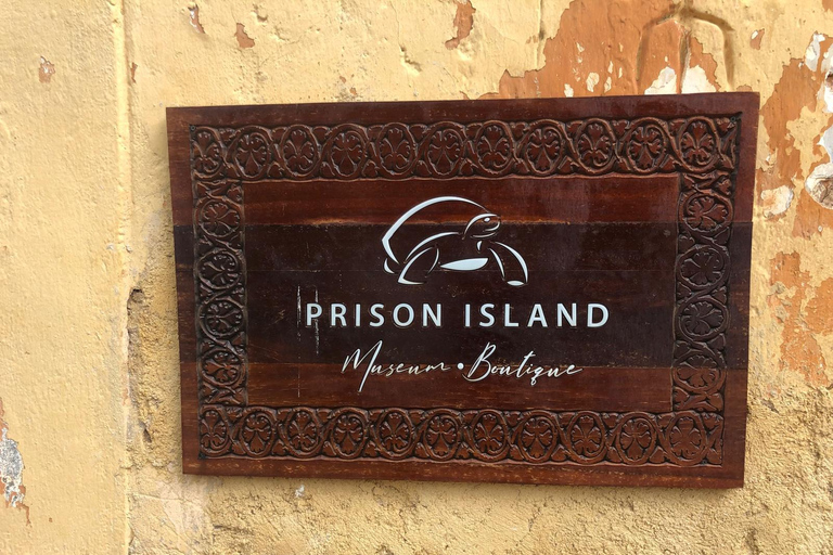 Zanzibar : visite de l'île-prison, de Stone Town et de la ferme aux épicesVisite privée : Île-prison, Stone Town et ferme d'épices