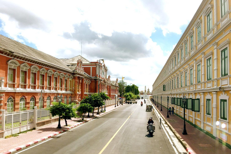 Bangkok : visite en bus à impériale avec repas Michelin et 20 sites emblématiquesMenu halal (déjeuner, dîner, soirée)