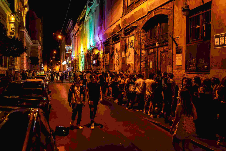 Budapest : Ruin Bar Pub Crawl avec guide de la vie nocturne