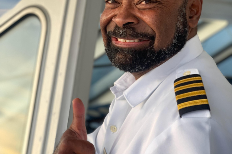 Fiji: Captain Cook Cruises - Day and Dinner Combo