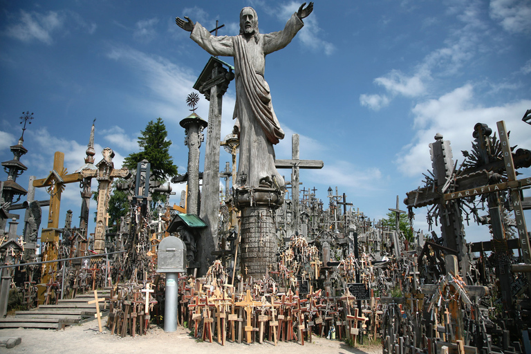 From Riga: Hill of Crosses, Bauska, Rundale Full-Day Trip