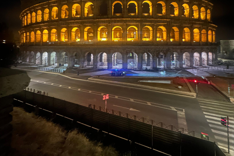 Rome by Night: Enchanting Golf Cart Tour with Wine, Cocktails, and History