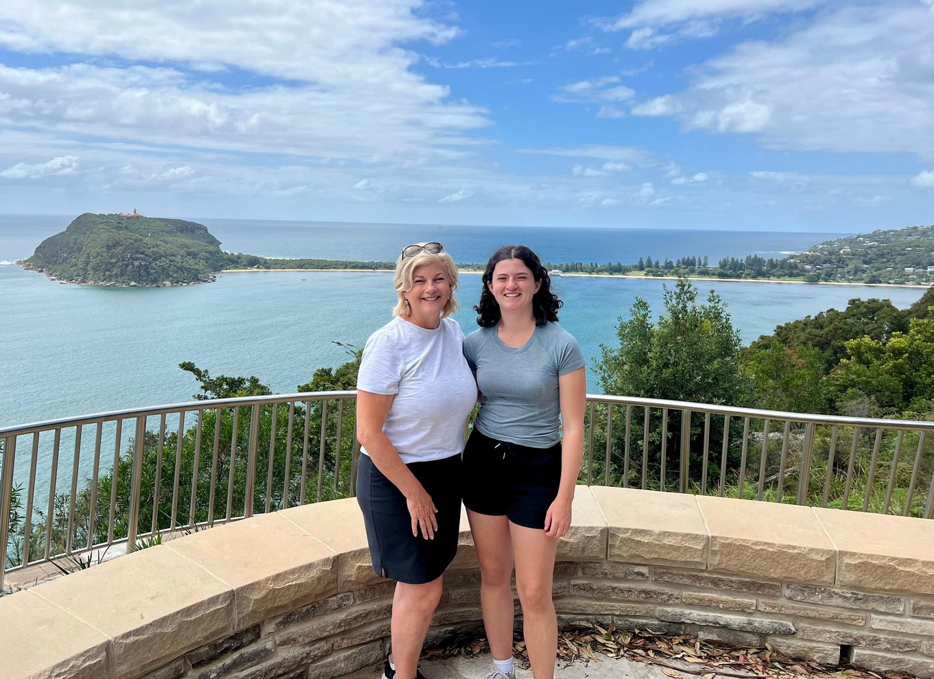 Sydney: Northern Beaches and Ku-ring-gai National Park Tour