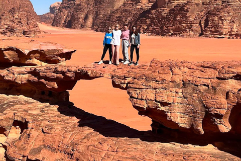 WADI RUM:FULL-DAY DESERT TOUR WITH LOCAL GUIDE, SUNSET & TEA