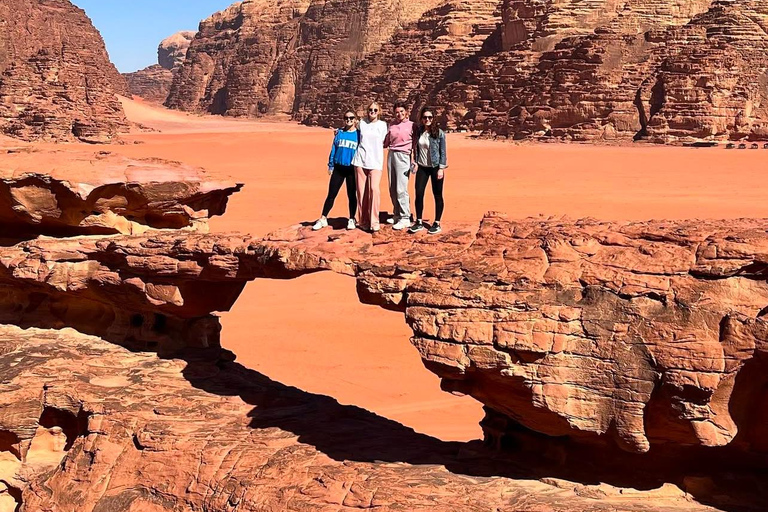 WADI RUM:FULL-DAY DESERT TOUR WITH LOCAL GUIDE, SUNSET & TEA