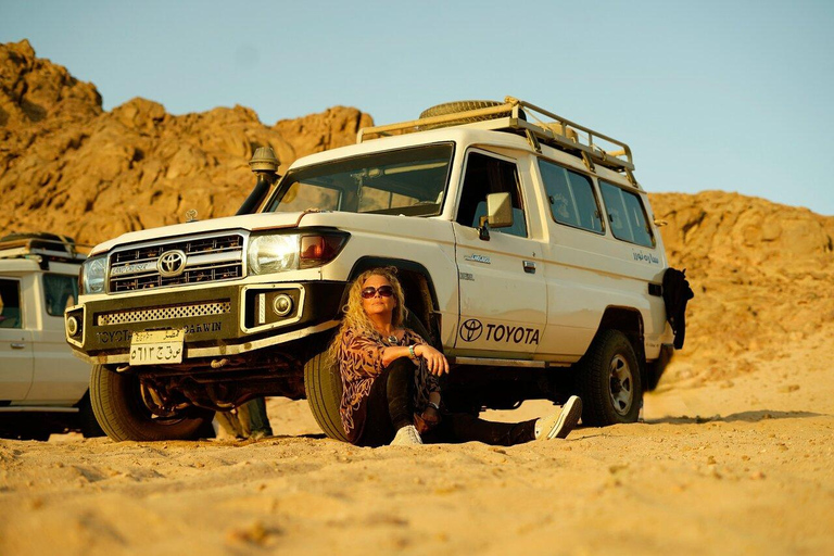 Hurghada: Star Watching Desert Adventure by Jeep with Dinner