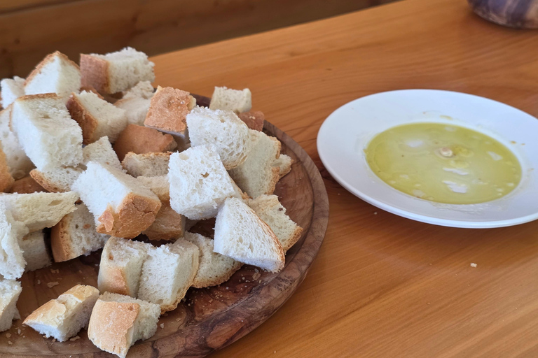Chania: Private Wine & Olive Oil Tasting with Village Tour
