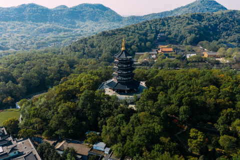 Au départ de Shanghai : visite privée d&#039;une journée à Hangzhou en train à crémaillèreLe guide vous accompagnera tout au long du voyage