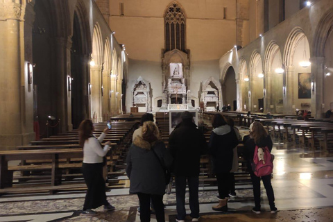 Tour a piedi di Napoli: Centro storico e SpaccanapoliTour a piedi di Napoli in italiano