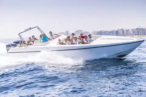 St Julian's: Gozo heldag med Opentop-buss och Cominos grottor