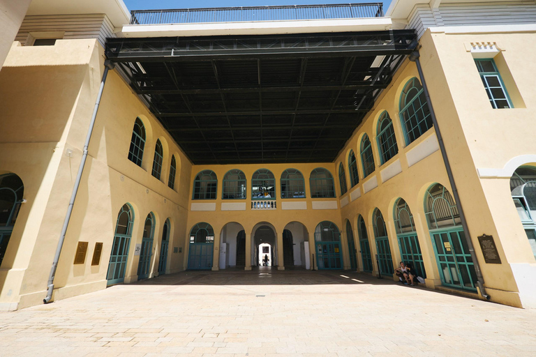 Tel Aviv: From Neve Tzedek to the UNESCO White City Tour