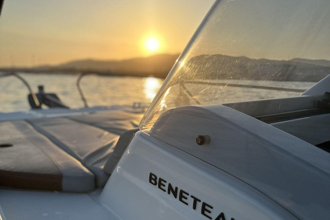 Private Excursion to Hidden Coves, Snorkeling and Relaxation in the Essence of Menorca Private Full-Day Excursion: Hidden Coves, Snorkeling and Relaxation