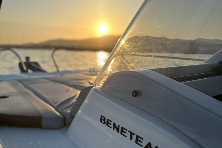 Private Excursion to Hidden Coves, Snorkeling and Relaxation in the Essence of Menorca Private Full-Day Excursion: Hidden Coves, Snorkeling and Relaxation