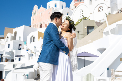 Santorini photography tour in Oia Village for 1,5 hour