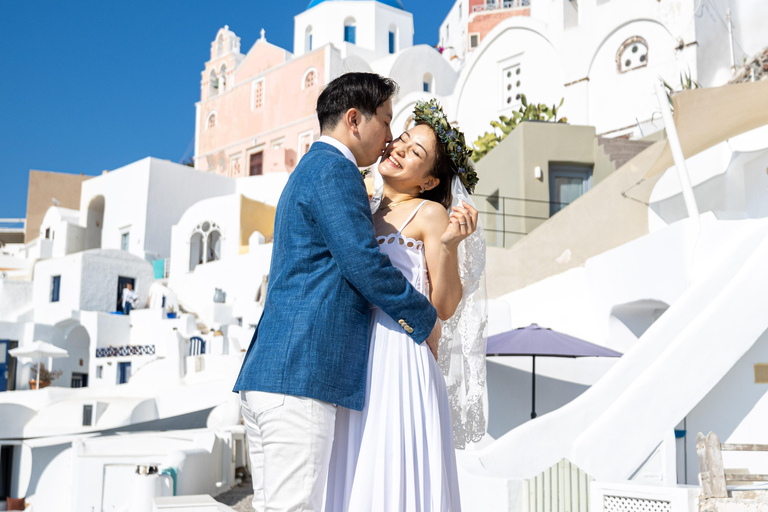 Santorini photography tour in Oia Village for 1,5 hour