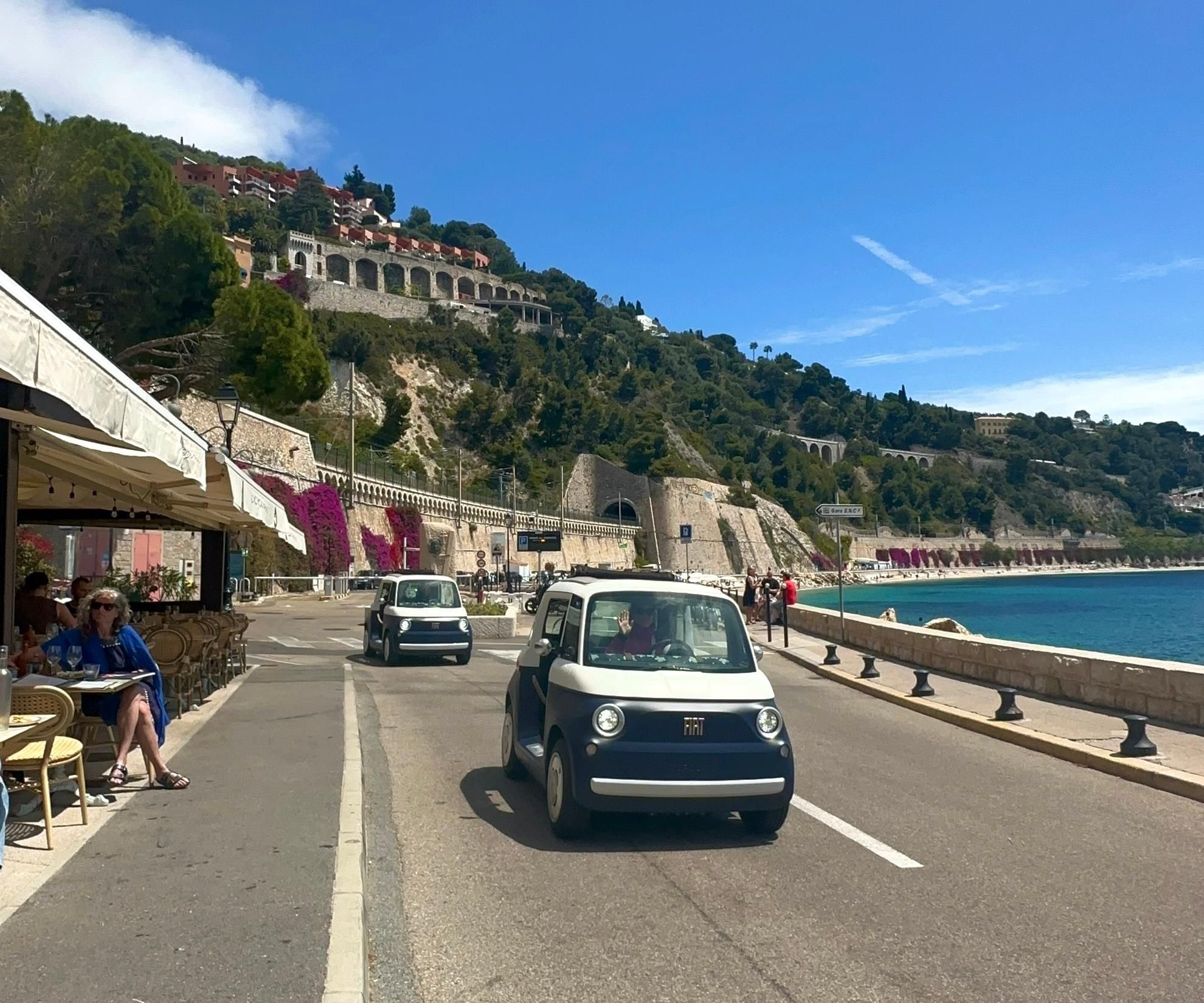 Nizza: Dolce-Vita-Ausflug mit dem Elektro-Fiat