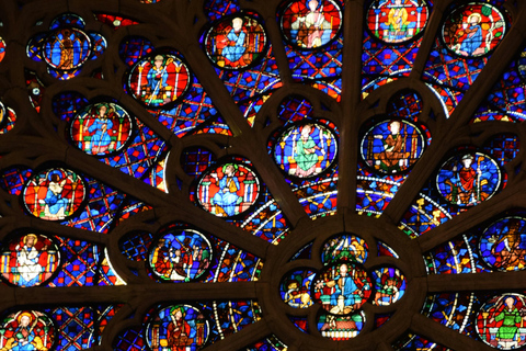 Notre Dame Cathedral Full Guided Tour with Skip Line Entry