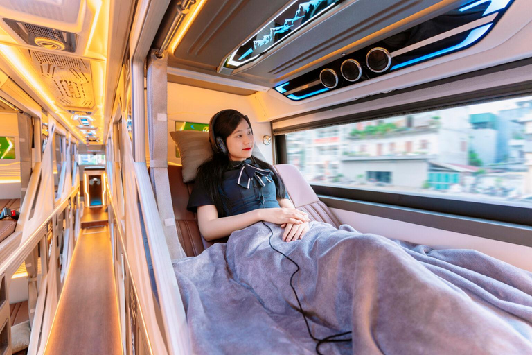 Hanoi: Transfer from/to Sapa by Private Cabin on Sleeper Bus Sleeping Bus from Sapa to Hanoi