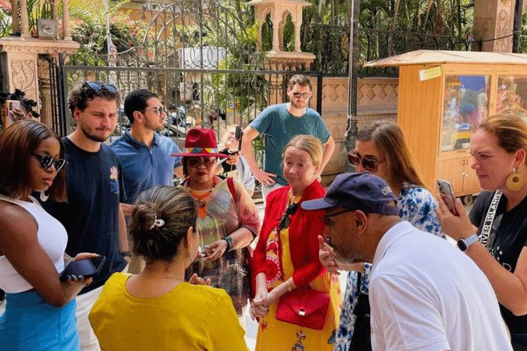 Tour per crocieristi a Mumbai Tour della città in gruppo con pranzoTour per crocieristi a Mumbai con tour della città e pranzo