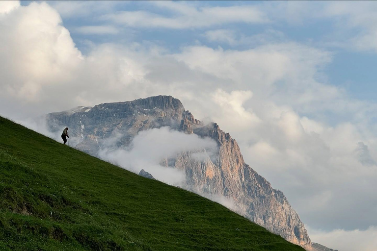 From Kuzun to Laza: Hiking Tour with Waterfalls Adventure