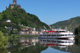 Cochem, Moselle: Boat – Beilstein, meal, wine and liqueur tasting