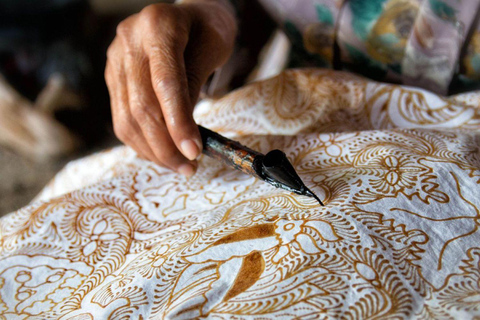 Visite à pied de Kraton et Taman Sari, avec atelier batik en optionKraton et Taman Sari