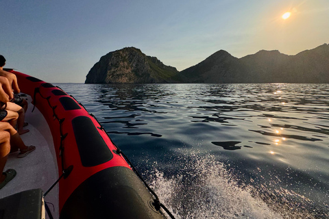 Alcudia: sightseeing, zeegrotten en snorkelavontuur per boot3 uur durende speedboottocht - grotten, snorkelen en sightseeing