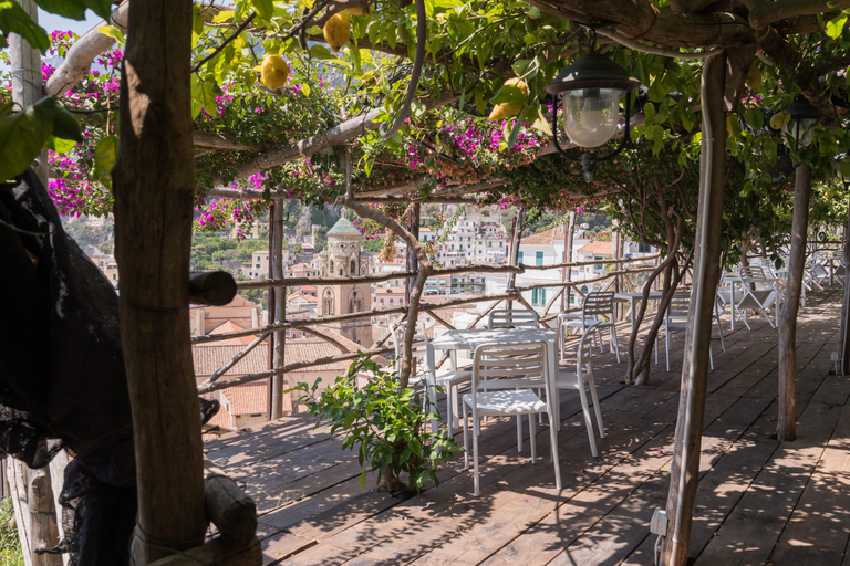 Enter the panoramic lemon grove of Amalfi with an aperitif