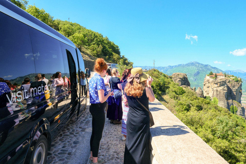 Athens: Meteora Monasteries & Caves Day Trip & Lunch Option Shared Tour in English with Bus Transfer from Athens