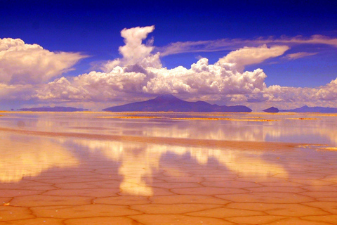 Visite privée des salines d'Uyuni depuis le Chili dans des auberges de jeunesse