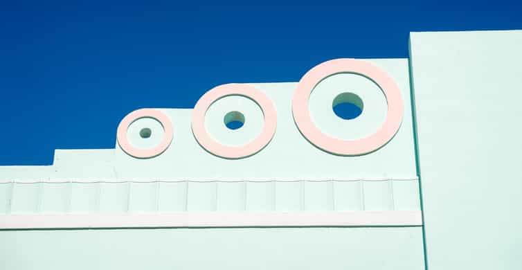 Award-winning Art Deco & History Walking Tour photo 4