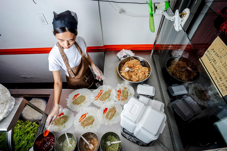 Manila Meals Food Tour with 15+ Tastings